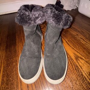 Steve Madden Black Winter Boots Sleek Design